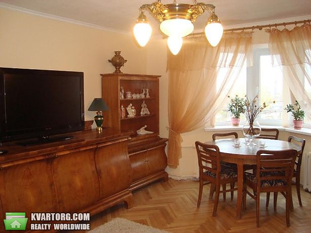 Rent out 3-room apartment. Киев,  Межигорская — photo 1