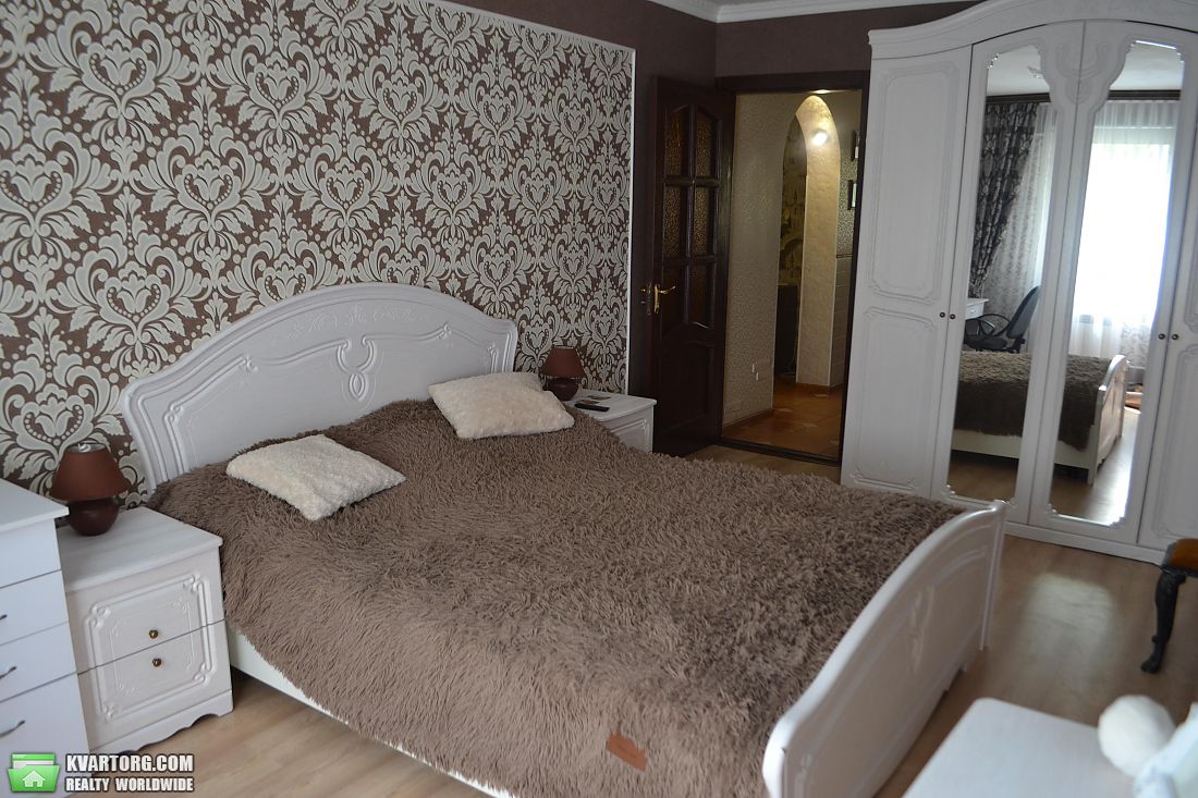 Sell 3-room apartment. Киев,  Полярная — photo 1