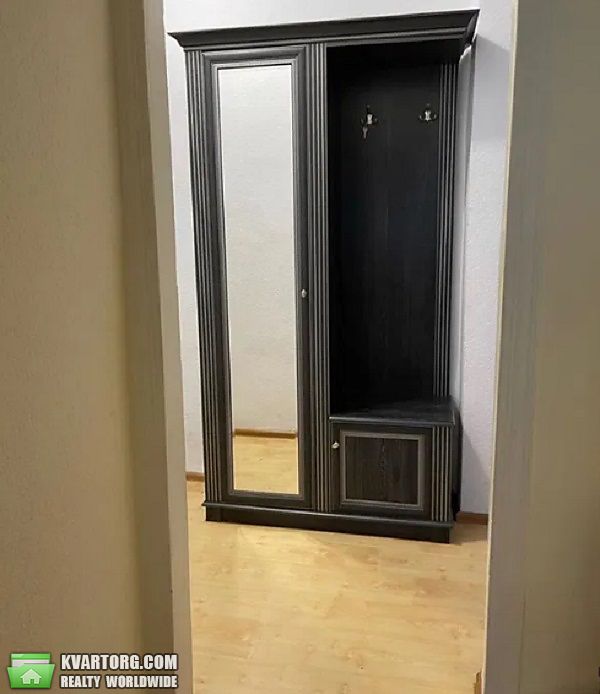 Sell 2-room apartment. Киев,  Белорусская — photo 2