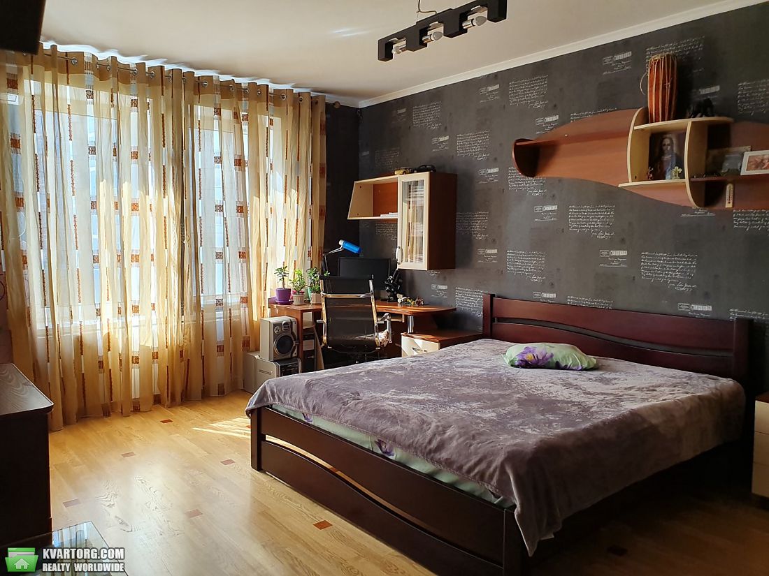 Sell 3-room apartment. Киев,  Ломоносова — photo 3