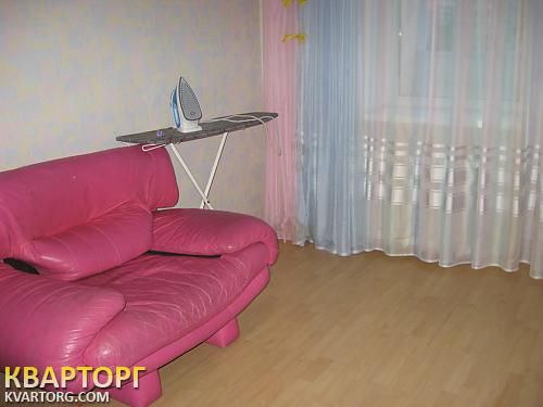 Rent out 3-room apartment. Киев,  Гайдара — photo 10