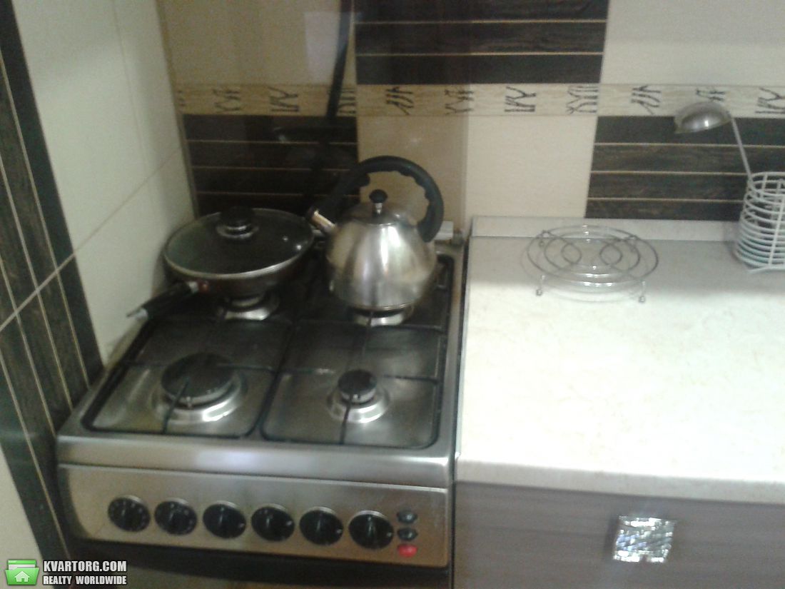 Rent out 2-room apartment. Киев,  Ереванская — photo 6