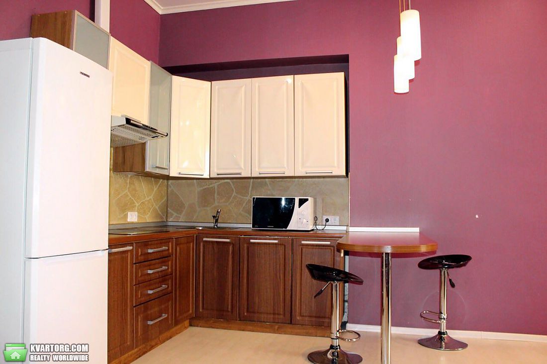Rent out 2-room apartment. Киев,  Малая Житомирская — photo 3