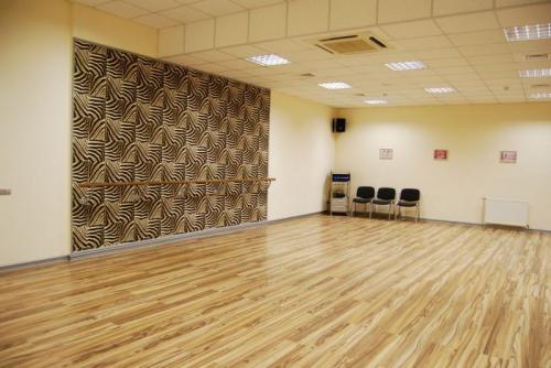 Rent out shop. Киев, Щорса — photo 2