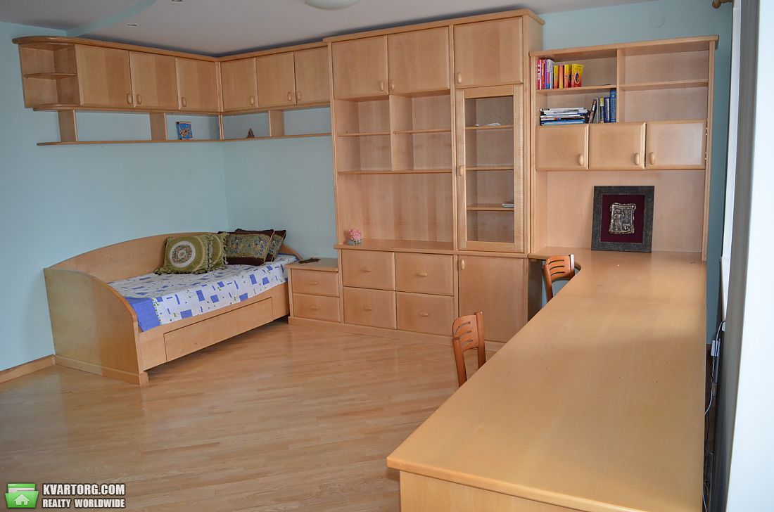 Sell 3-room apartment. Киев,  Салютная — photo 2