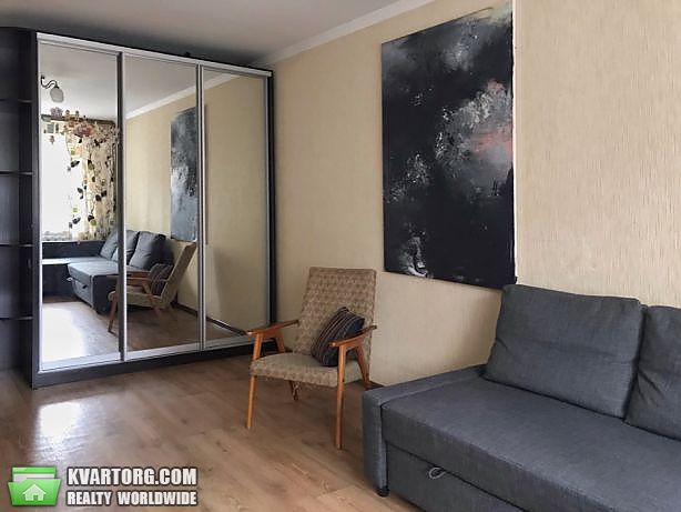 Rent out 2-room apartment. Киев,  Вернадского бул — photo 9
