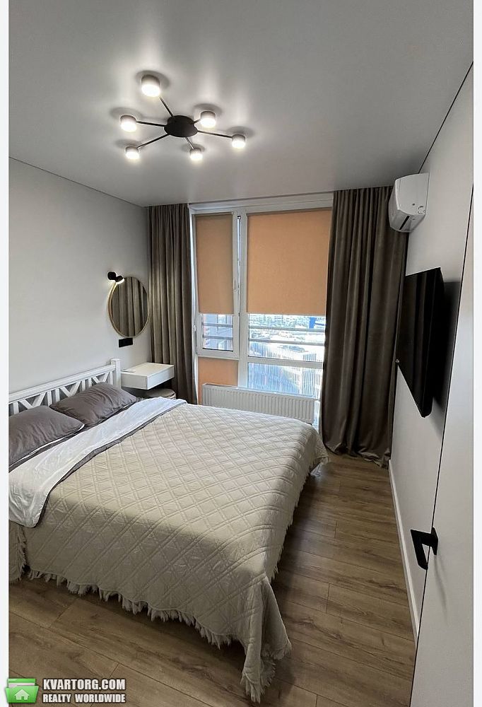 Rent out 1-room apartment. Киев,  Днепровская наб — photo 3
