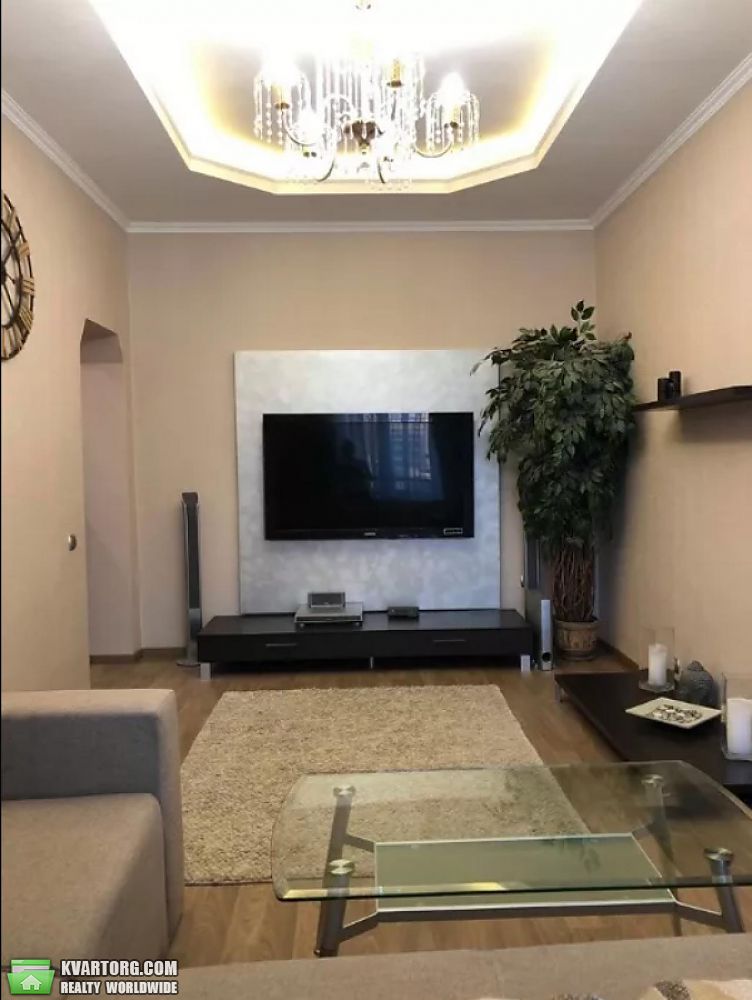 Rent out 2-room apartment. Киев,  Большая Васильковская — photo 1