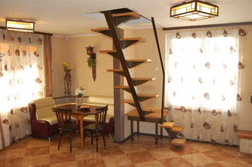 Rent out house. Киев, Садовая (Осокорки) — photo 3