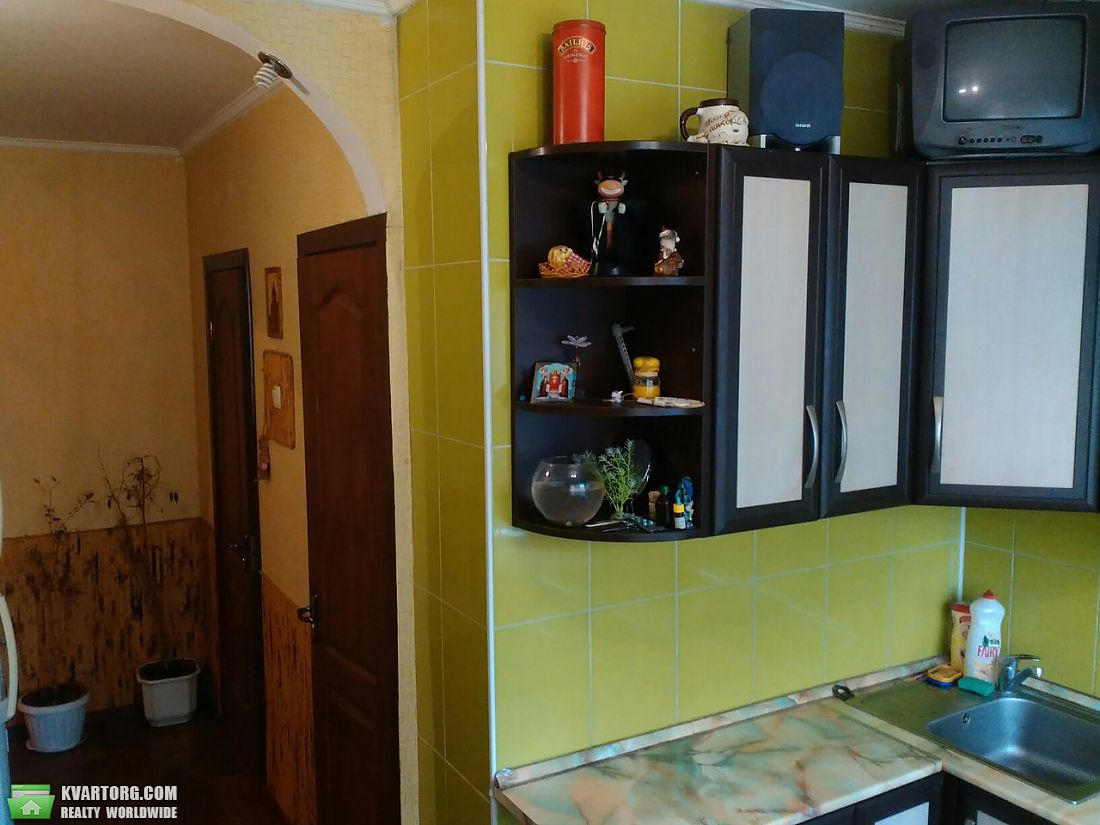 Sell 3-room apartment. Киев,  Автозаводская — photo 3