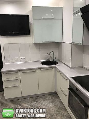 Rent out 2-room apartment. Киев,  Белицкая — photo 2