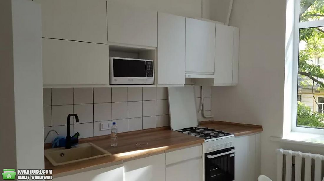 Rent out 2-room apartment. Киев,  Артема — photo 5