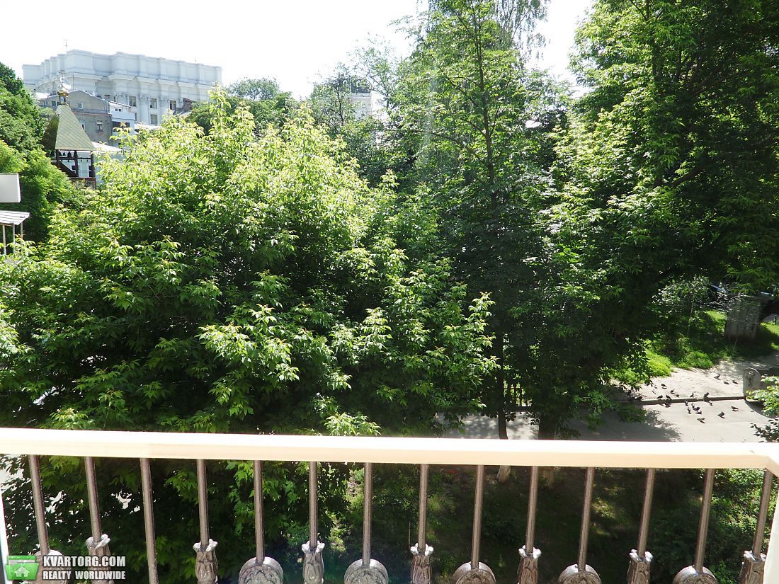 Rent out 2-room apartment. Киев,  Владимирская — photo 7