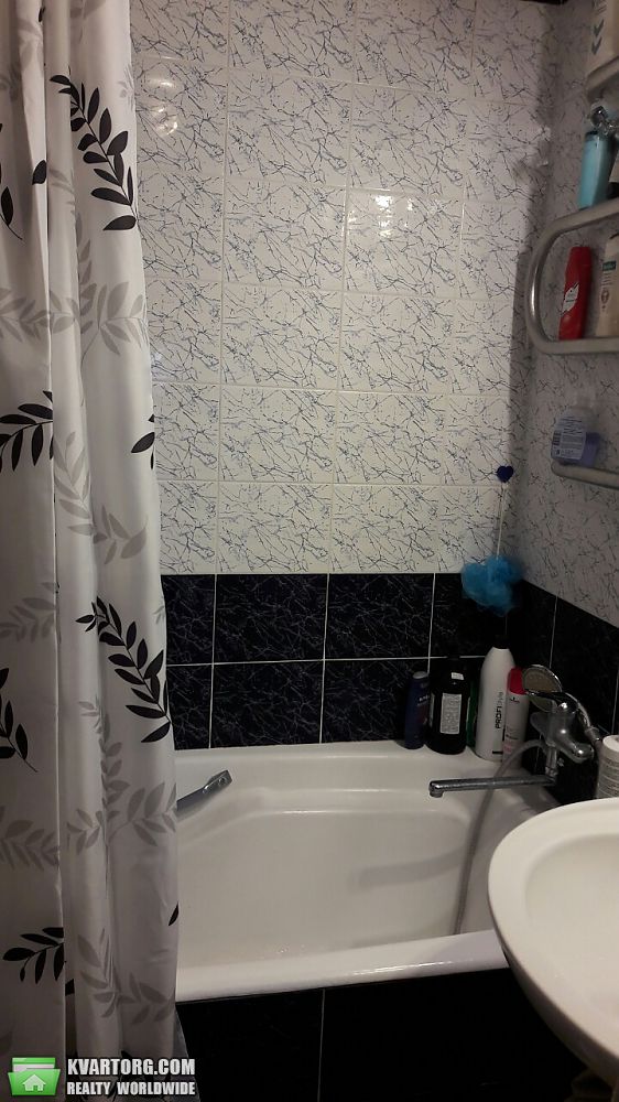 Sell 4-room apartment. Днепропетровск, Запорожское шоссе, Запоро — photo 1