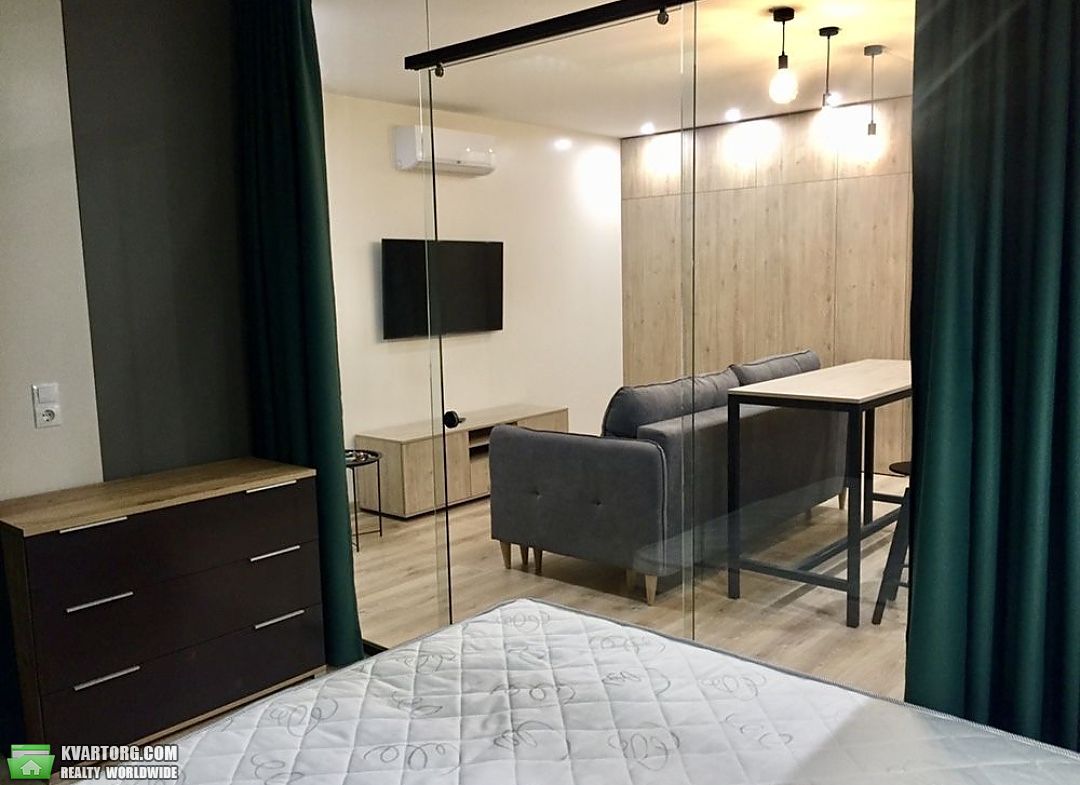 Rent out 1-room apartment. Киев,  Глубочицкая — photo 2