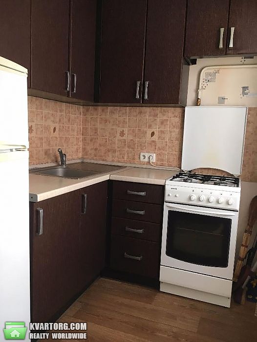 Rent out 2-room apartment. Киев, Космическая — photo 4