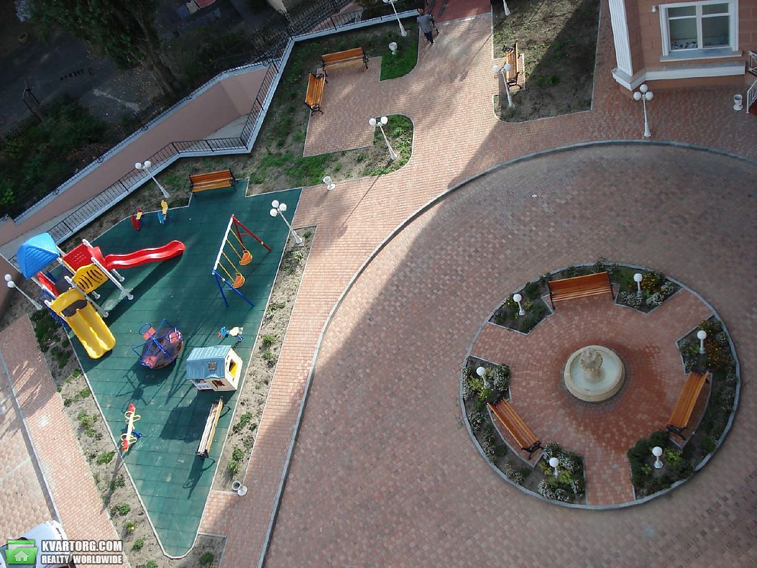 Sell 4-room apartment. Одесса, Кирпичный пер. — photo 4