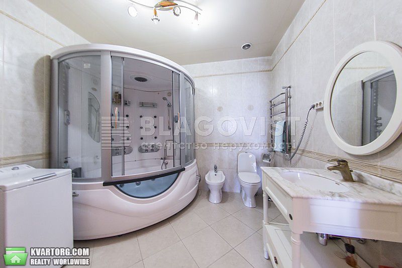 Sell 4-room apartment. Киев,  Щорса — photo 4