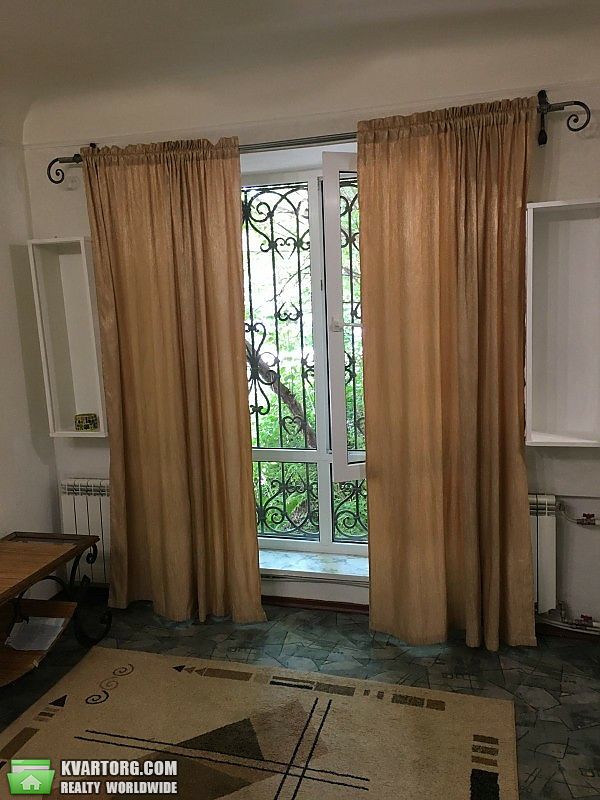 Rent out 1-room apartment. Киев,  Сковороды — photo 1