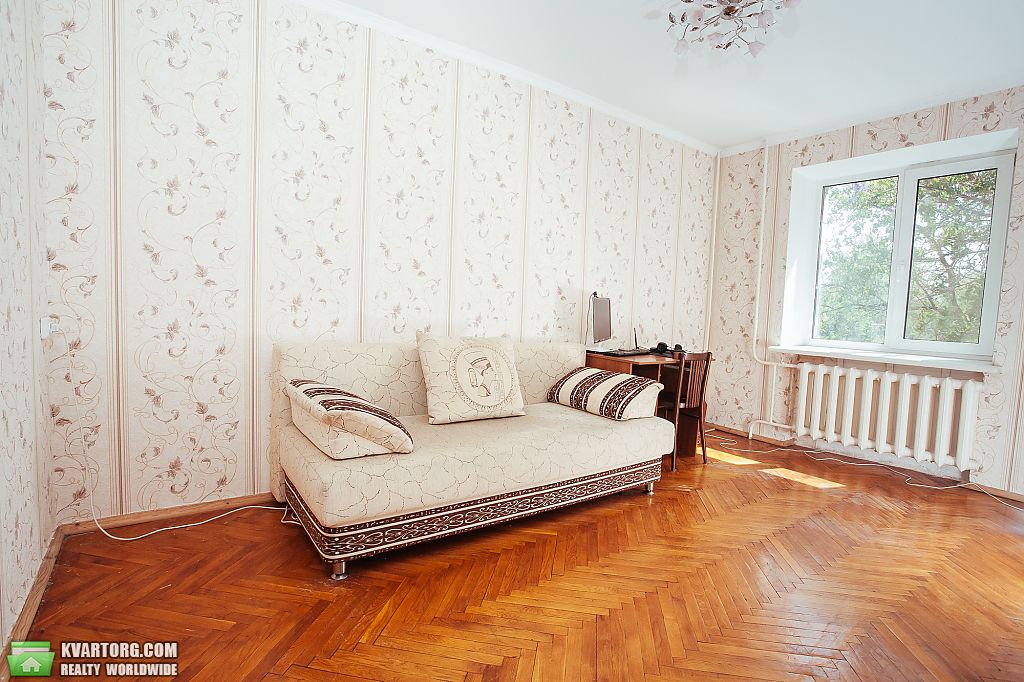 Sell 3-room apartment. Киев,  Победы пр — photo 1