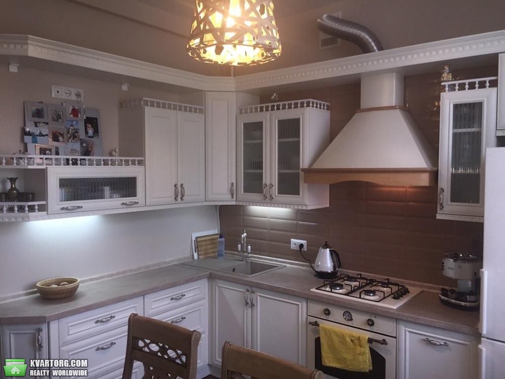 Rent out 2-room apartment. Киев, Деревлянская — photo 3