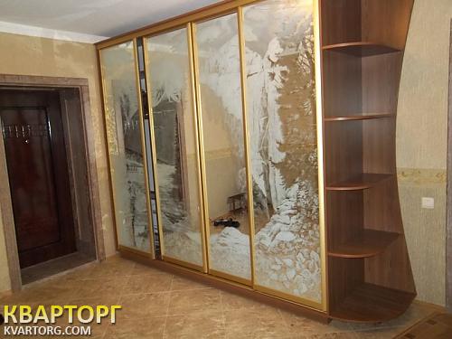 Rent out 3-room apartment. Киев,  Ломоносова — photo 1