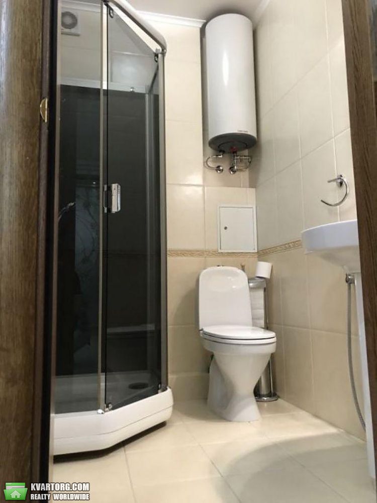 Rent out 3-room apartment. Киев,  Мирного Панаса — photo 8