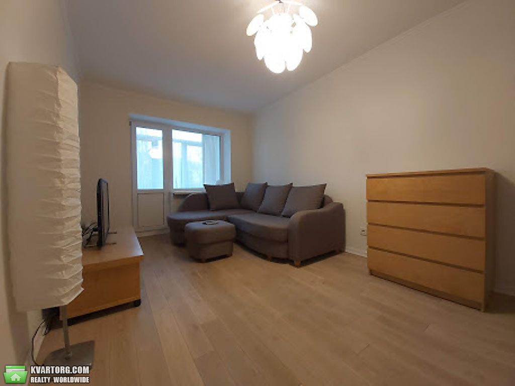 Rent out 2-room apartment. Киев, Елены  Телиги — photo 4