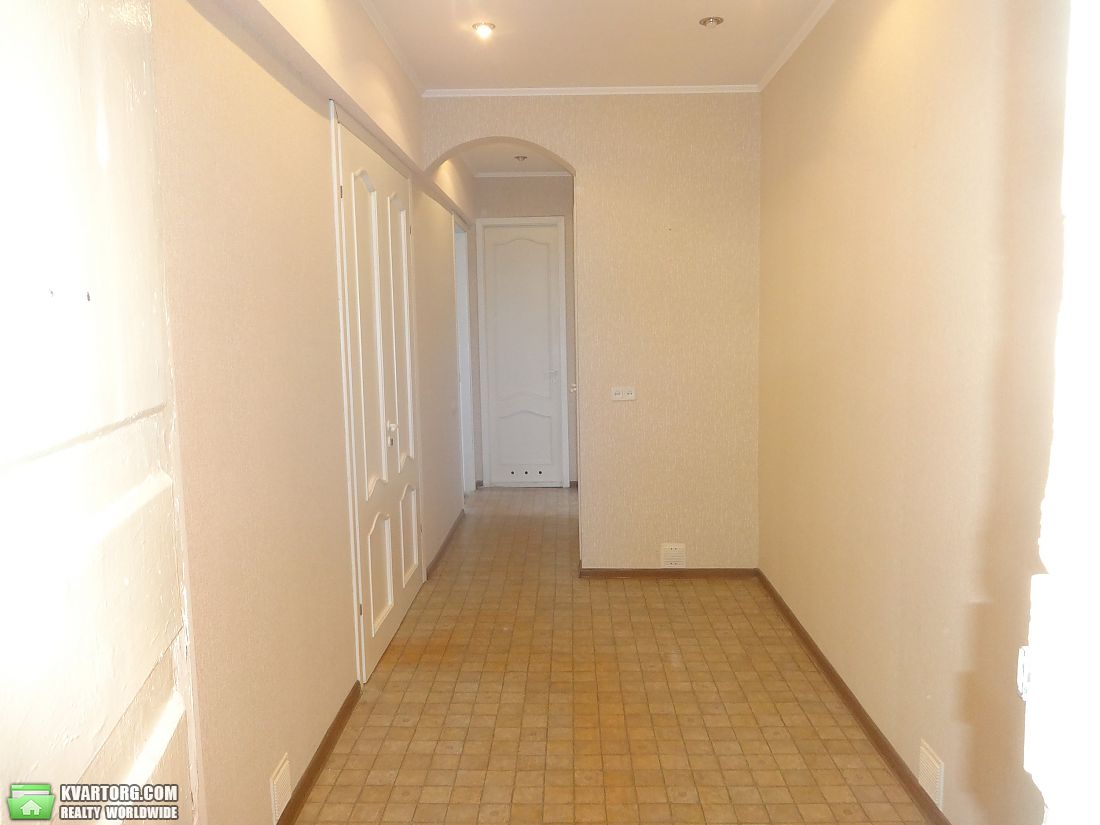 Sell 3-room apartment. Киев,  Волошская — photo 4