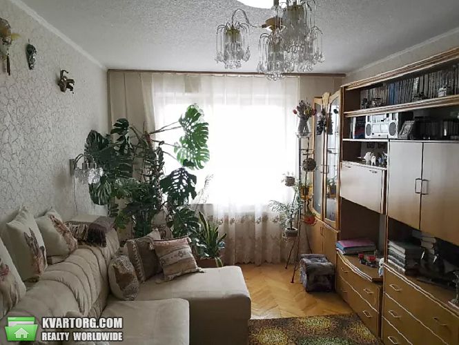 Sell 2-room apartment. Киев,  Оболонская пл — photo 1