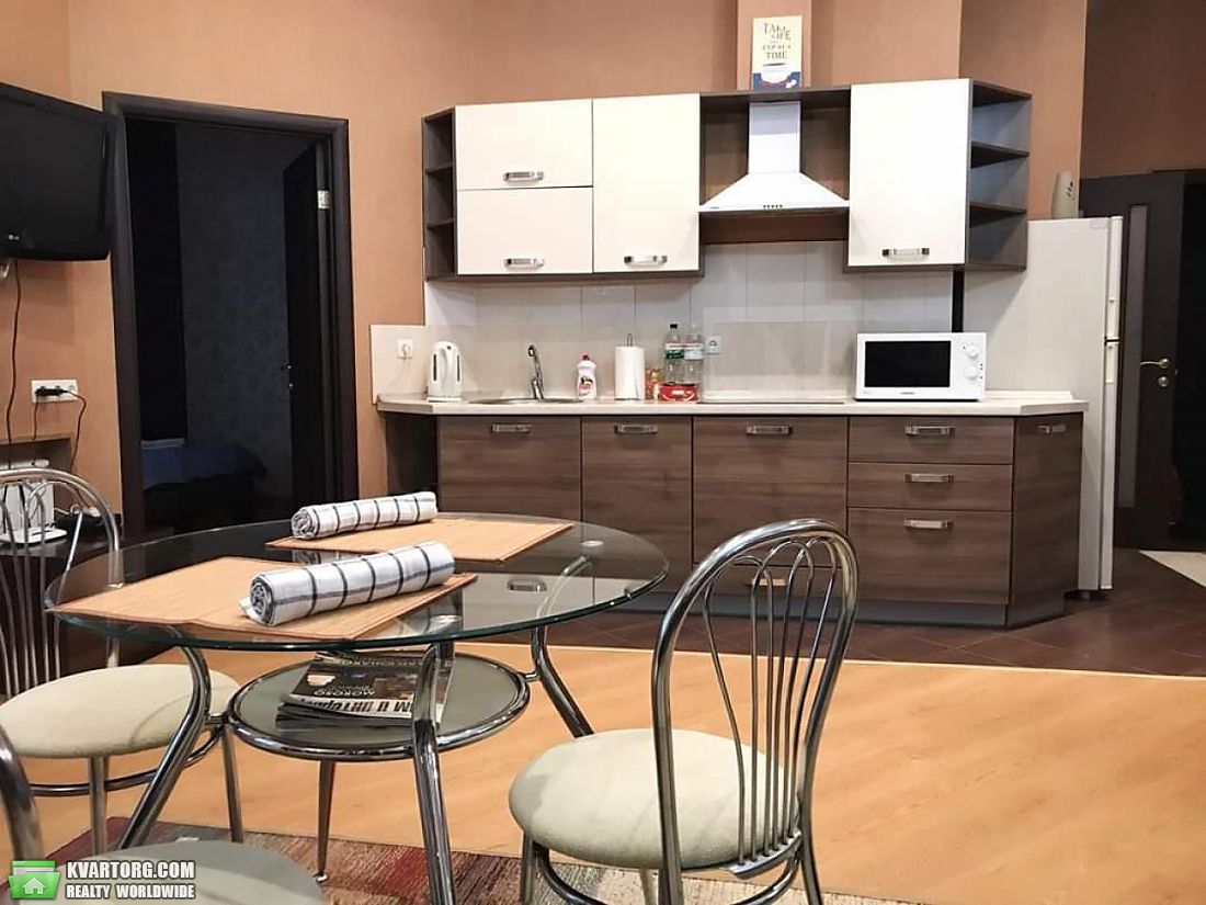 Rent out 2-room apartment. Киев,  Саксаганского — photo 7
