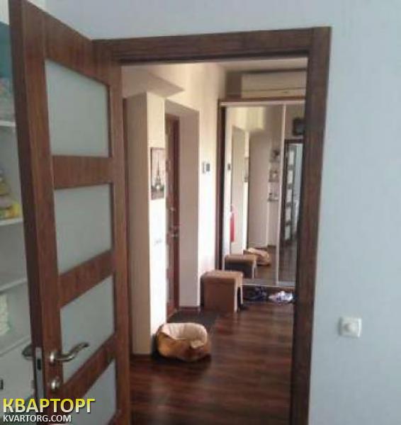 Sell 2-room apartment. Киев,  Захаровская — photo 1