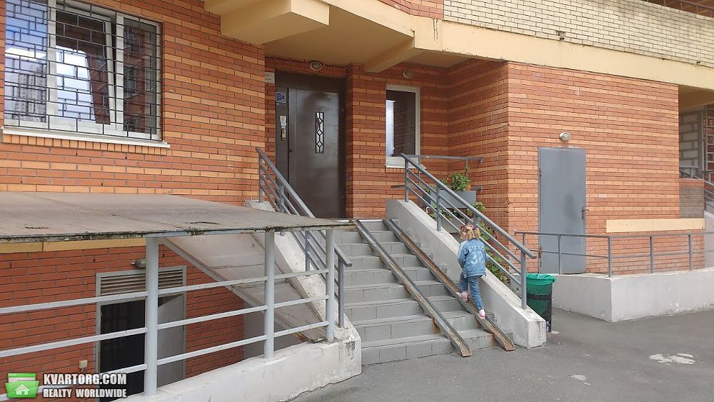 Sell 3-room apartment. Киев,  Срибнокильская — photo 10