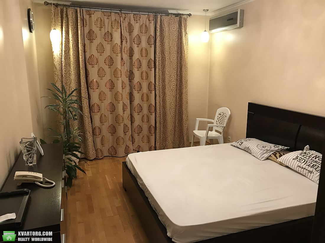 Rent out 3-room apartment. Киев,  Княжий Затон — photo 5