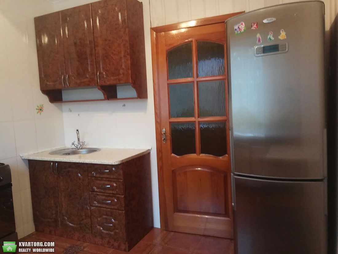 Rent out 2-room apartment. Киевская обл.,  Европейская пл — photo 2