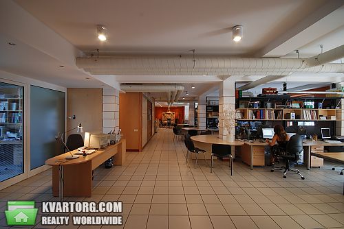 Rent out office. Днепропетровск, Октябрьская площадь — photo 2