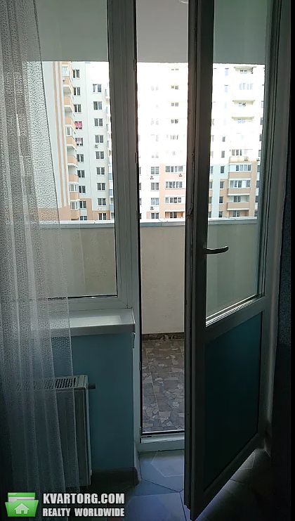 Rent out 1-room apartment. Киев, Данченко — photo 4