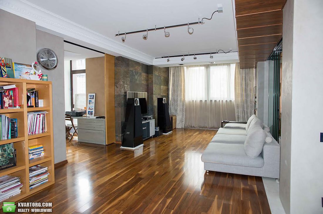 Sell 3-room apartment. Киев,  Драгомирова — photo 2