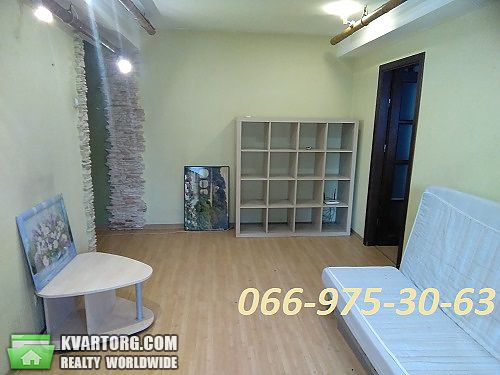 Rent out 2-room apartment. Киев,  Большая Васильковская — photo 2