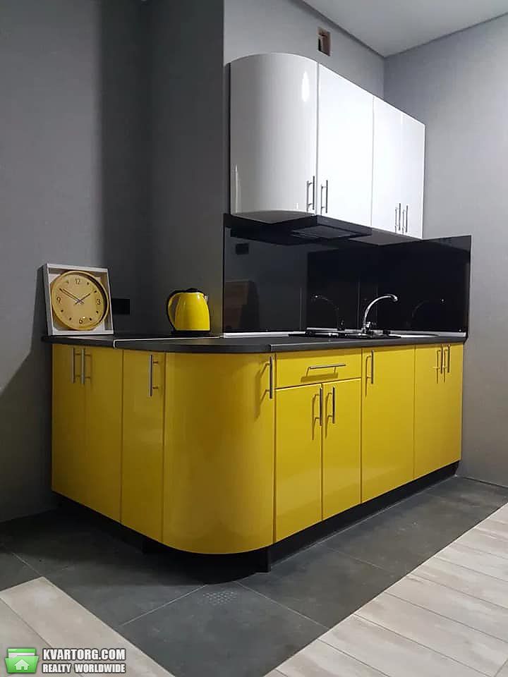 Rent out 1-room apartment. Киев,  Петропавловская — photo 1