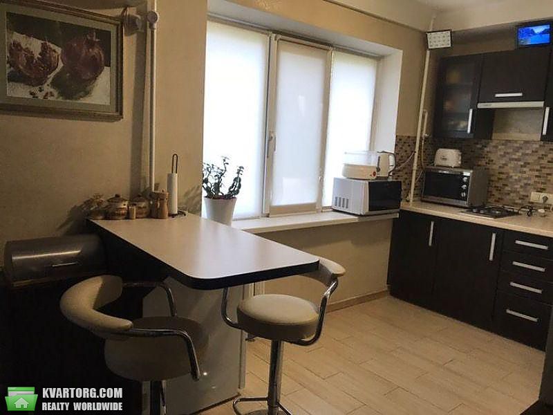 Rent out 2-room apartment. Киев,  Златоустовская — photo 2