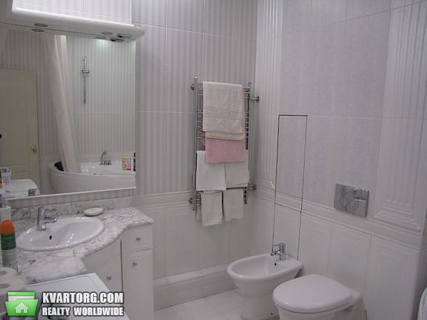 Sell 3-room apartment. Киев,  Победы пр — photo 1