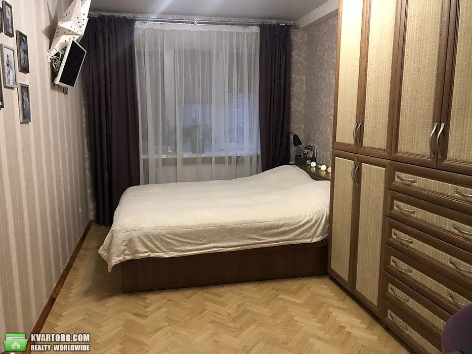 Sell 3-room apartment. Киев, Малогвардейская — photo 2