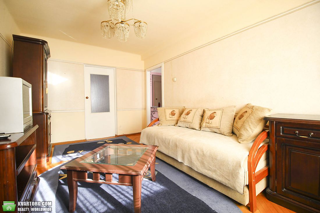 Sell 2-room apartment. Киев, Дарницкий бульвар 11 — photo 2
