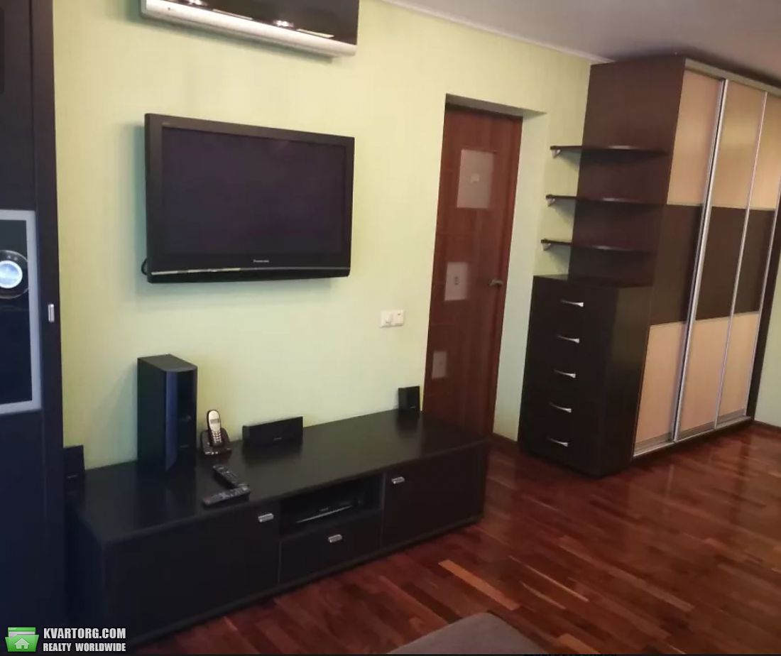 Rent out 1-room apartment. Киев,  Донца — photo 7