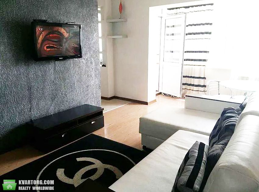 Rent out 1-room apartment. Киев,  Ушинского — photo 3