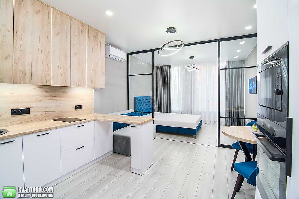 Sell 1-room apartment. Киев,  Каховская — photo 1