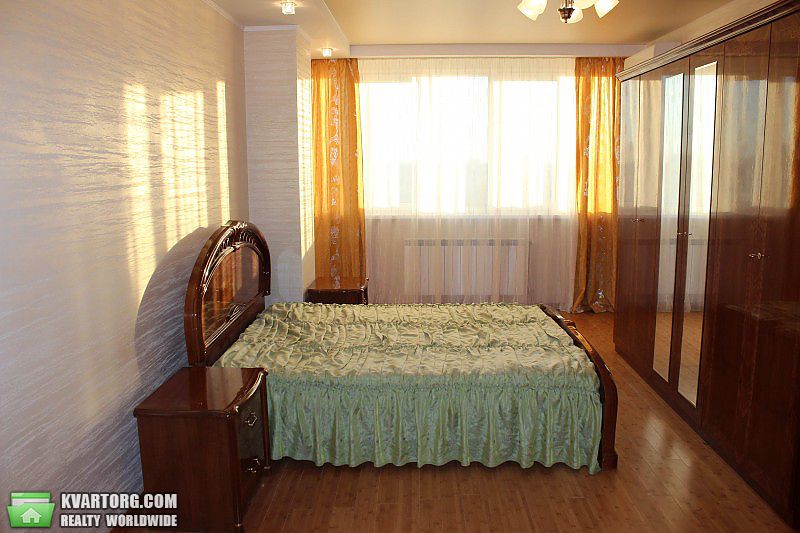 Rent out 3-room apartment. Киев,  Мильчакова — photo 7
