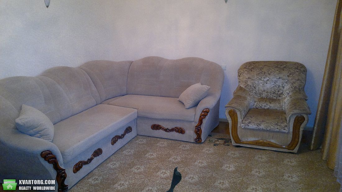 Rent out 2-room apartment. Киев, Окипной Раисы — photo 6