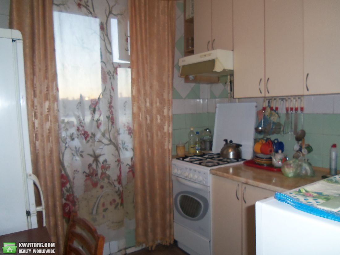 Rent out 2-room apartment. Киев,  Днепровская наб — photo 6